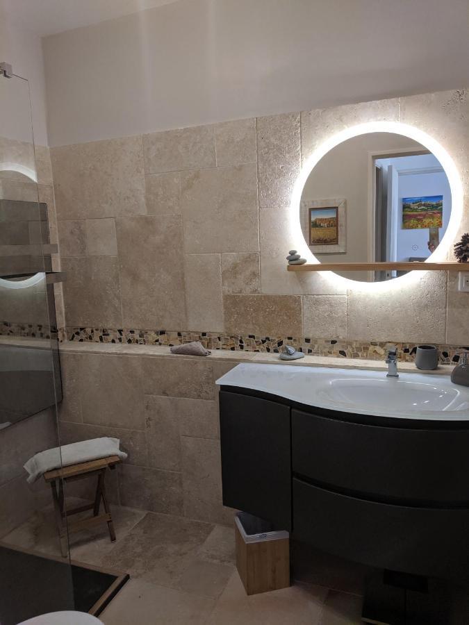 וילנב-לובה French Riviera Condo 4 Rent In Marina Baie Des Anges מראה חיצוני תמונה